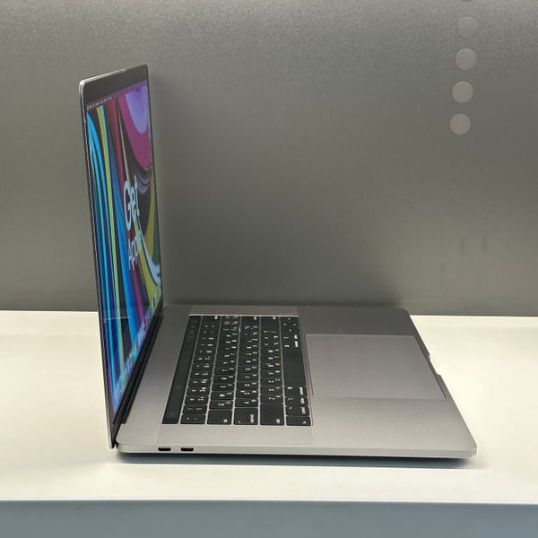 MacBook Pro 15’’ 2018, i7 16GB / 512GB + 4GB (A1990), АКБ 94% 2000000035352 фото