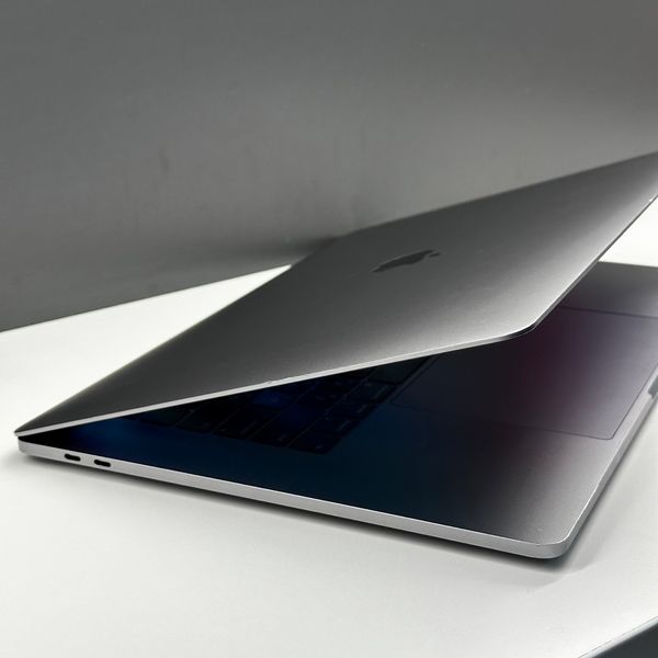 MacBook Pro 15’’ 2018, i7 16 / 256Gb + 4GB (A1990), АКБ 82% 2000000039565 фото