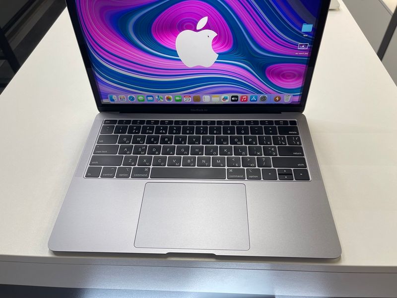 MacBook Air 13’’ 2019, i5 8 / 128GB (A1932) АКБ 94% 2000000034782 фото