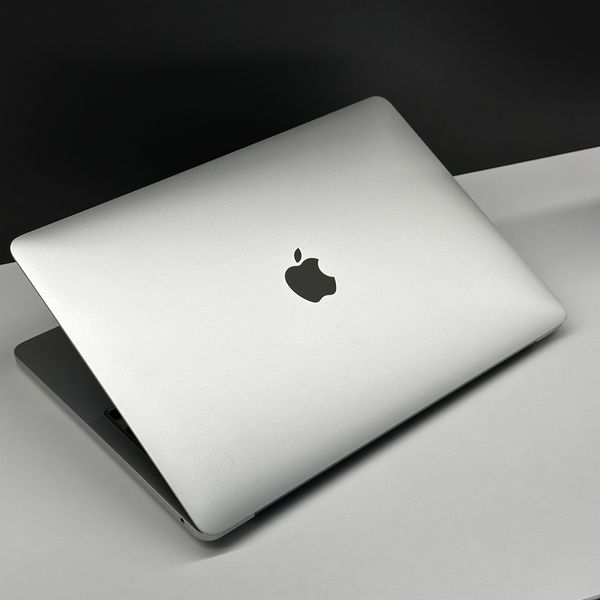 MacBook Pro 13’’ 2022, M2 24 / 1ТВ (А2338) АКБ 96% 2000000039800 фото