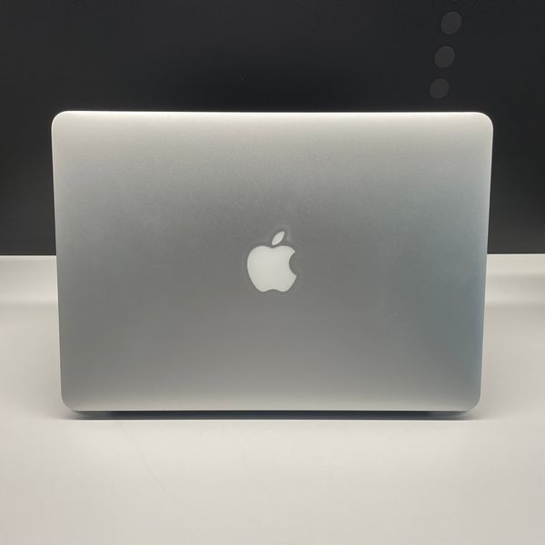 MacBook Air 13’’ 2017, i5 / 8GB / 256 GB (A1466) АКБ 94% М 2000000031422 фото