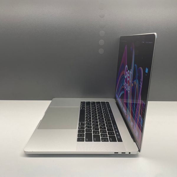 MacBook Pro 15’’ 2017, i7 16 / 256GB +2GB (A1707) АКБ 85% 2000000036243 фото