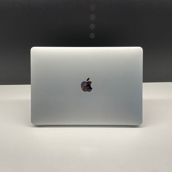 MacBook Pro 13’’ 2020, M1 8 / 256GB (А2338) АКБ 90% 2000000040172 фото